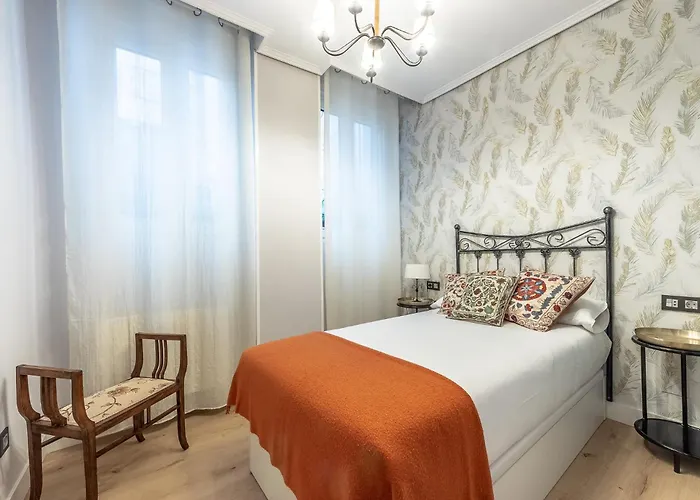 Acogedor Con Estilo Unico Junto Centro Azkuna